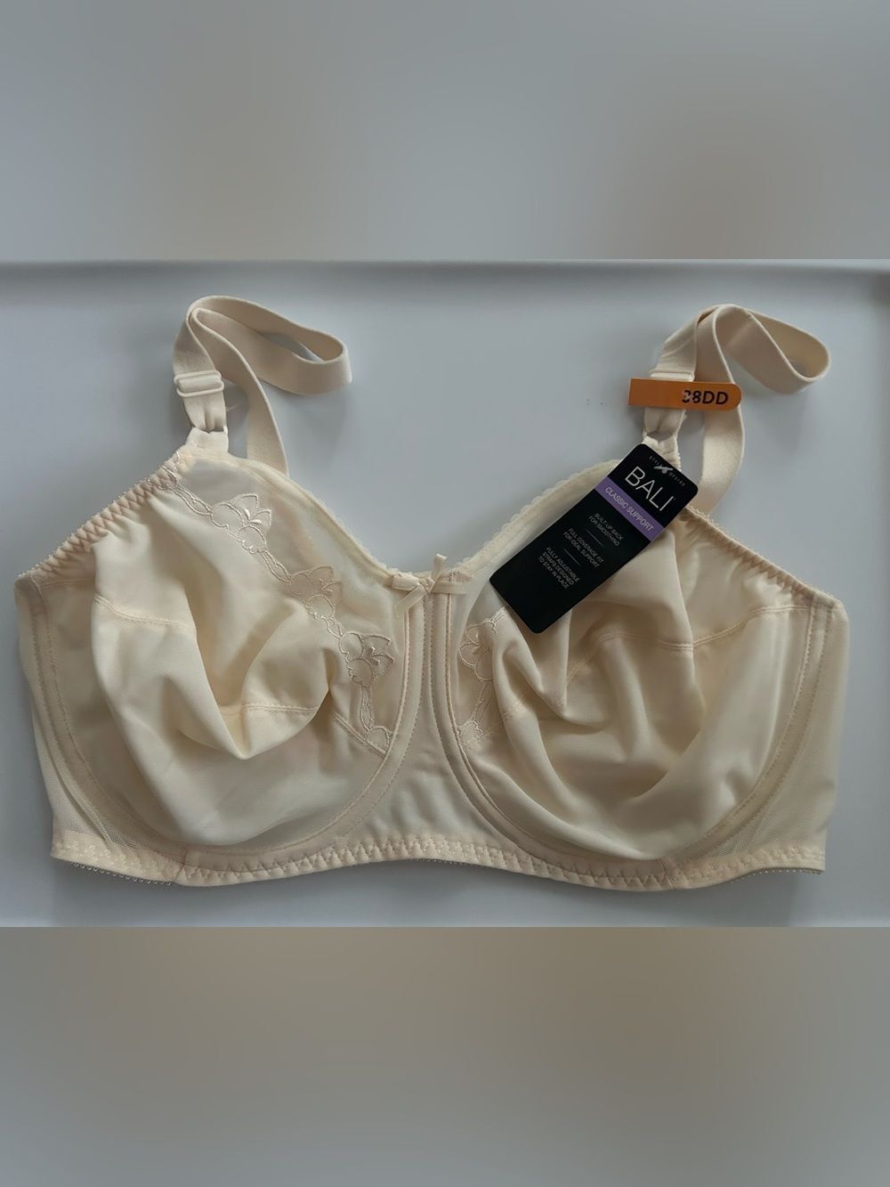 Bali Classic Support Underwire Bra Beige 38DD Full Coverage Back Smoothing NWT
